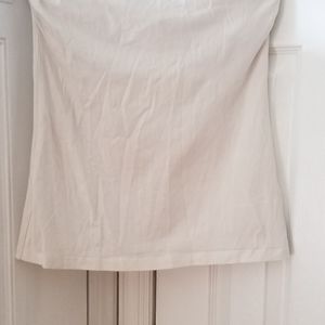 Sleeveless tube top with shelf bra